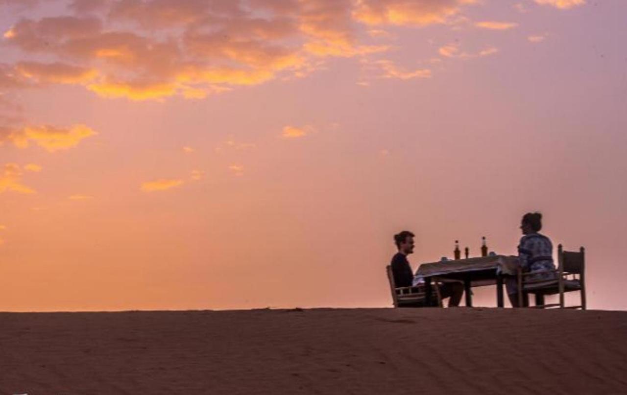 Roses Desert Camp Merzouga Exteriör bild