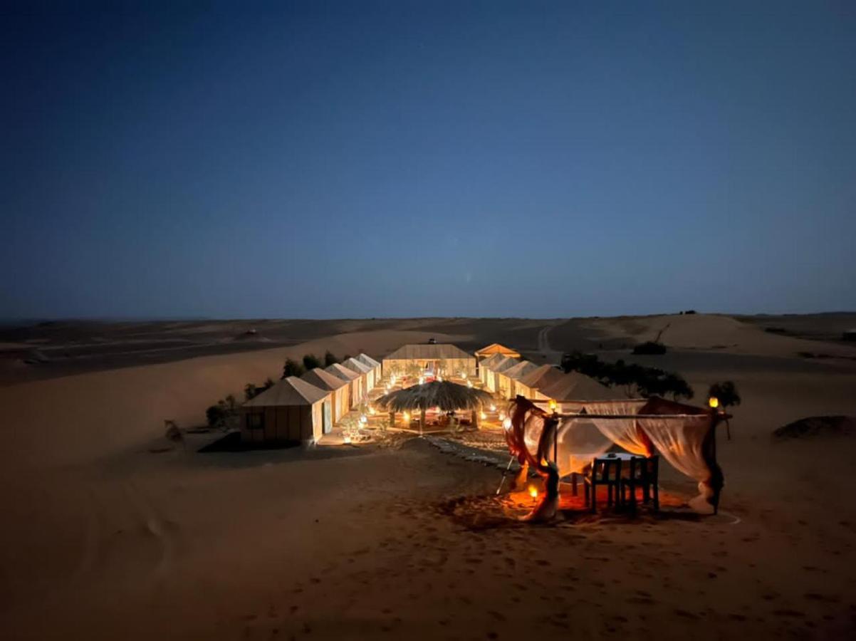 Roses Desert Camp Merzouga Exteriör bild