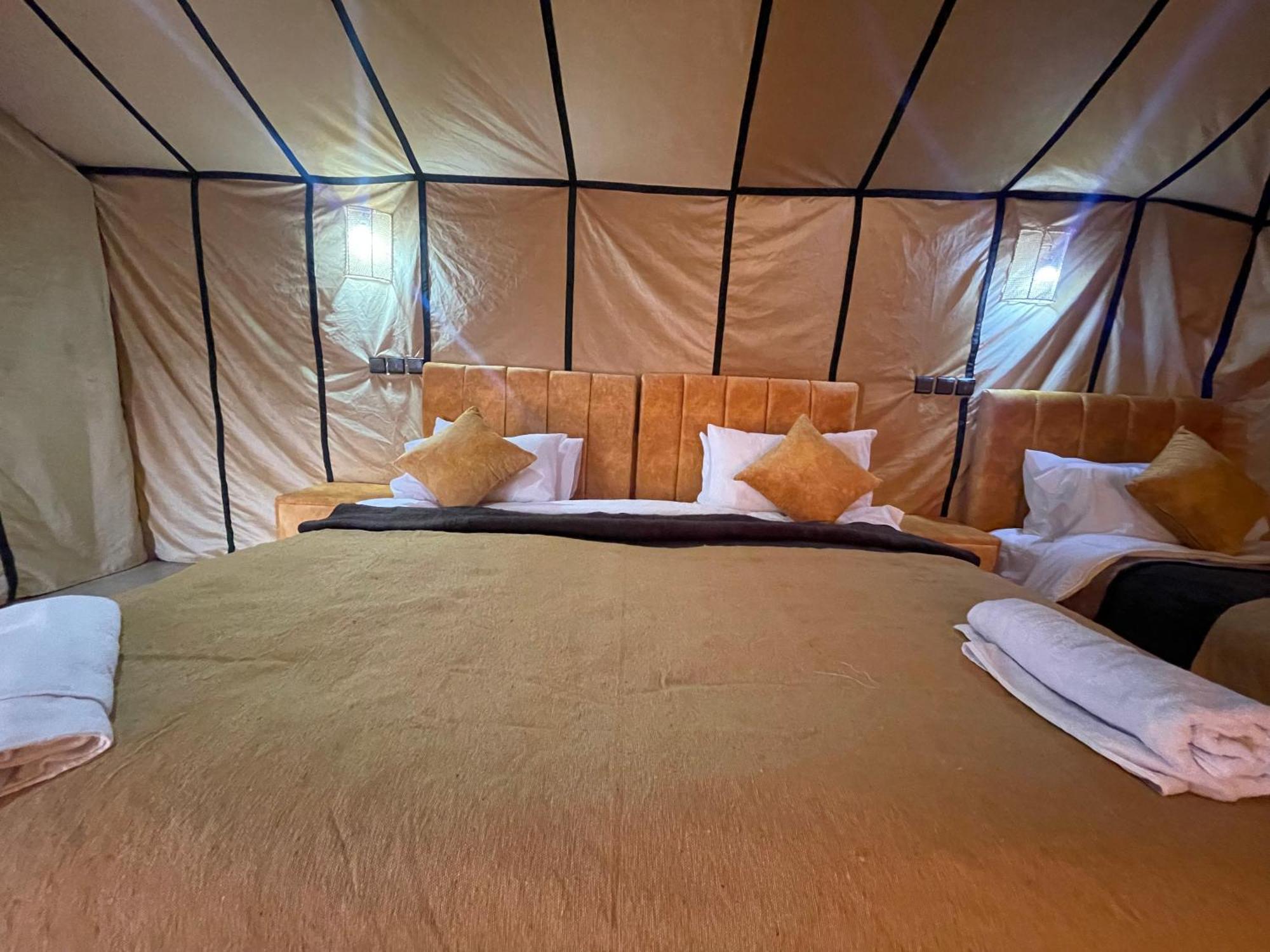 Roses Desert Camp Merzouga Exteriör bild